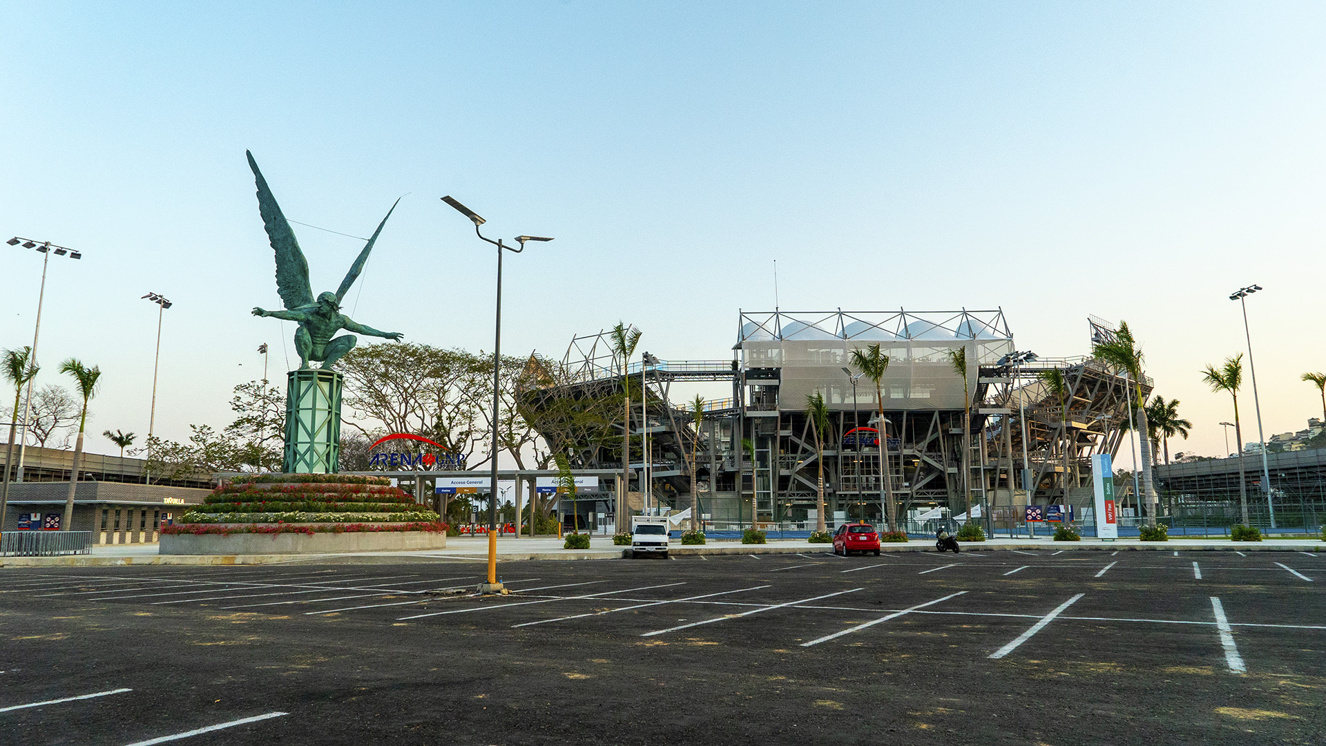 Arena GNP alumbrado sustentable