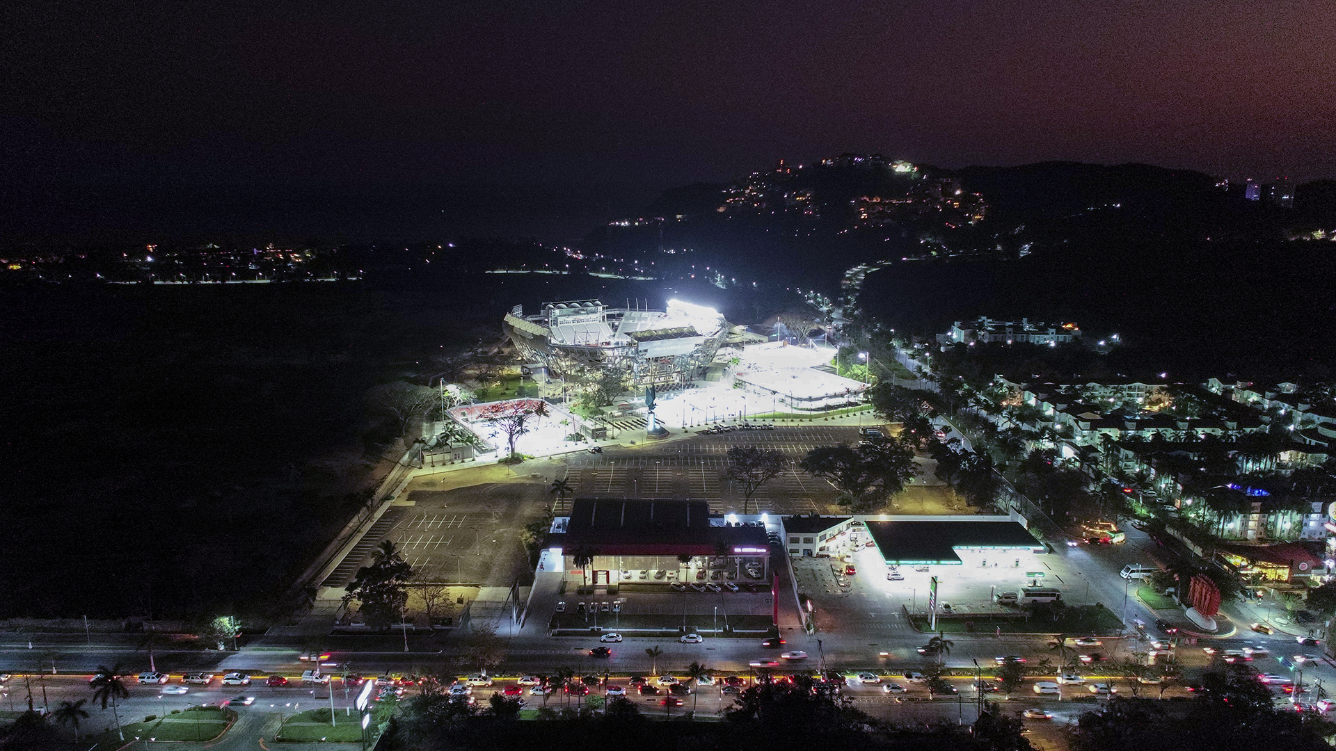 Arena GNP alumbrado sustentable