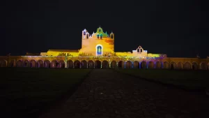Videomapping, senderos de luz en Ex-convento de San Antonio de Padua, Izamal para brindar Destinos Atractivos y Prósperos