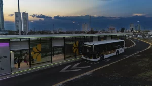 Sistema de iluminación dinámica responsiva como semáforo exterior en Línea 4 BRT Puebla